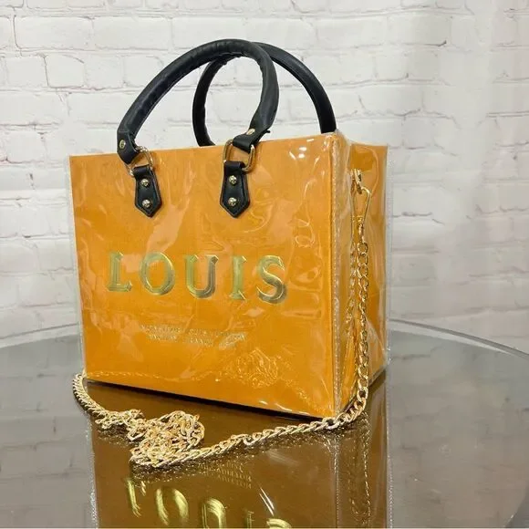 LOUIS VUITTON gift bag holiday 2020 edition wrapped in PVC to a useful crossbody - Picture 7 of 9